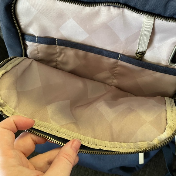 STM Grace backpack - Picture 3 of 6